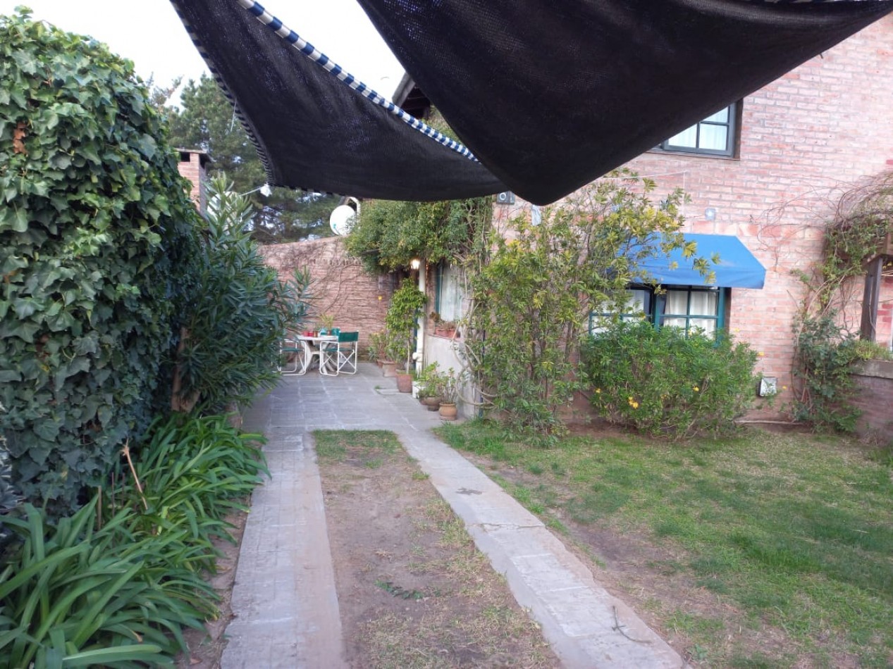venta de excelente duplex  en Ostende- oportunidad