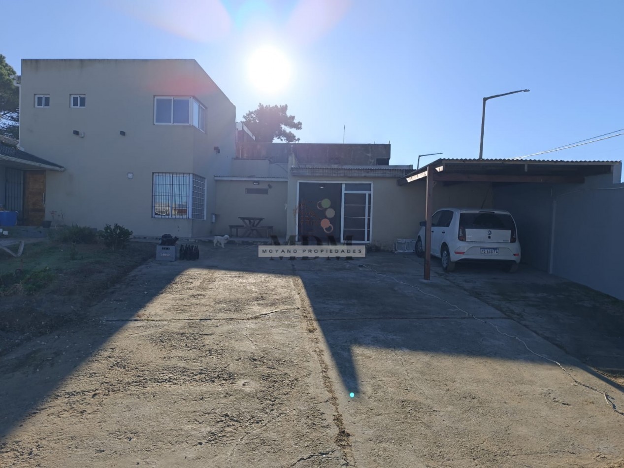 Excelente Oportunidad!!! Casa sobre boulevard con amplio lote.