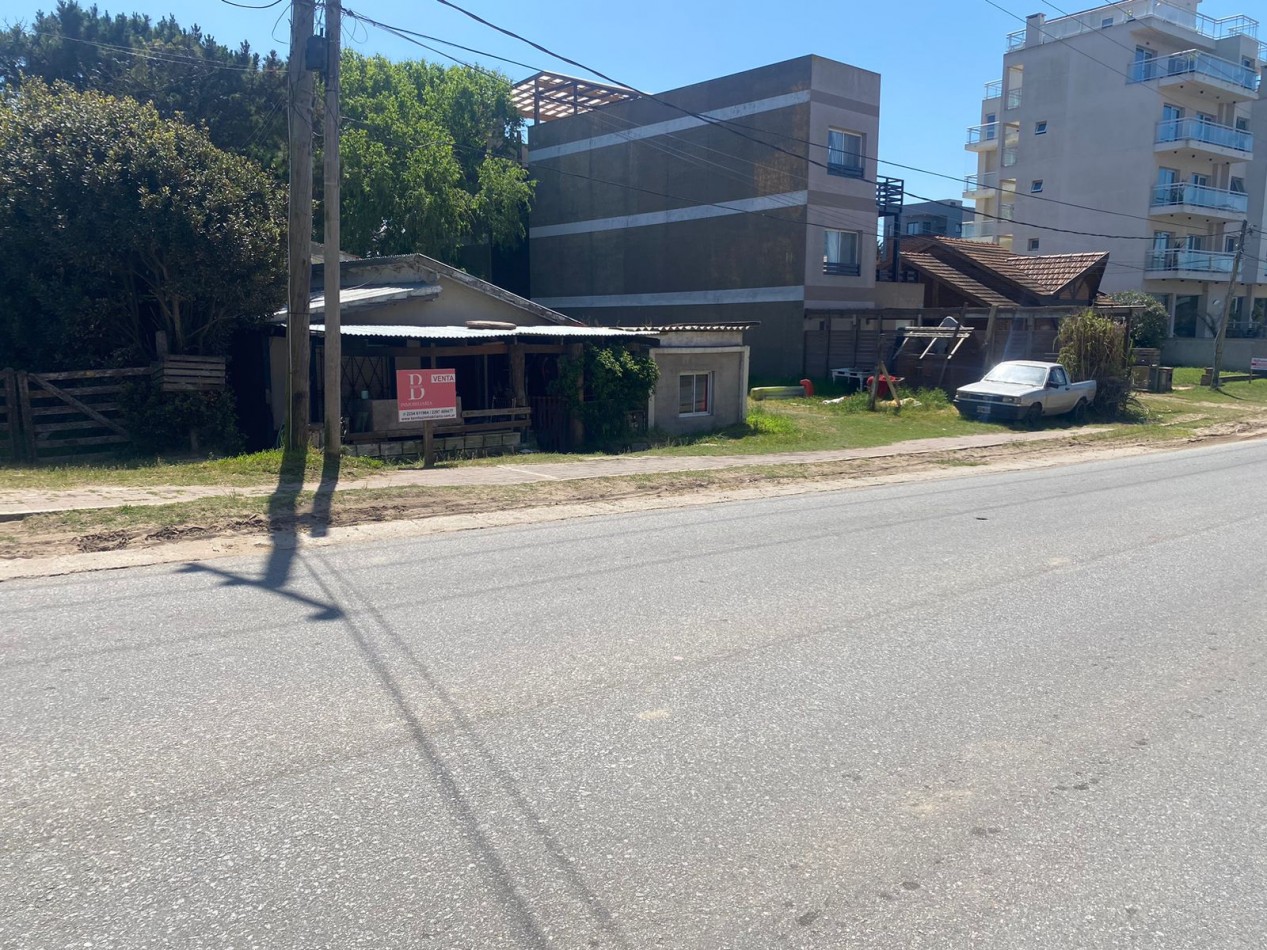 Venta lote multifamiliar  a Dos cuadras del Mar !!
