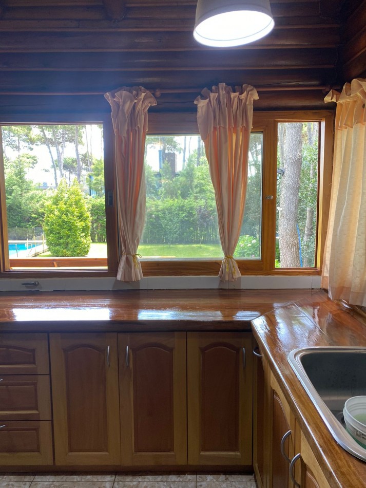 Casa en alquiler Pinamar Barrio Nayades 