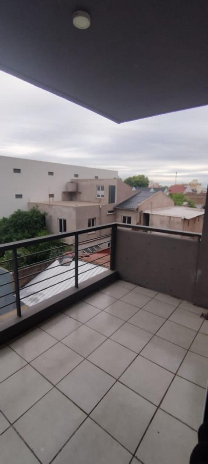 VENTA  DE DEPARTAMENTO SOBRE CALLE GUEMES - FRENTE AL ALTO AVELLANEDA