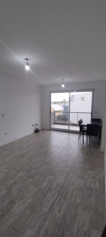 VENTA  DE DEPARTAMENTO SOBRE CALLE GUEMES - FRENTE AL ALTO AVELLANEDA