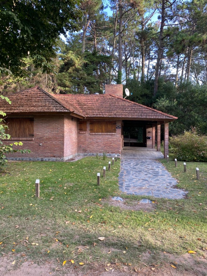 VENTA DE CASA EN VALERIA DEL MAR 