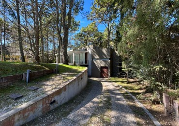 Casa en alquiler en Carilo 
