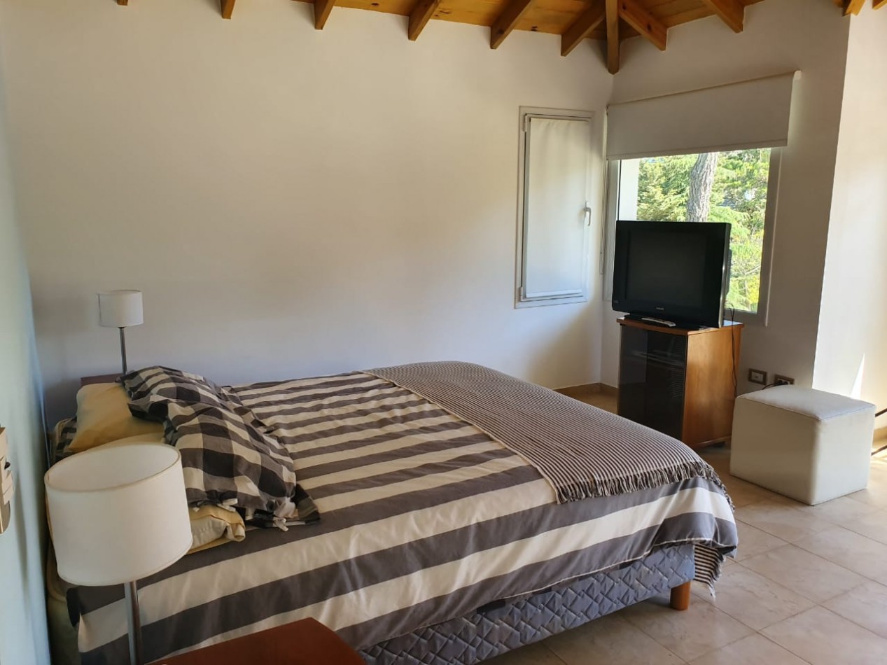 alquilo casa en  Pinamar zona Alamos  goleta hercules 1075